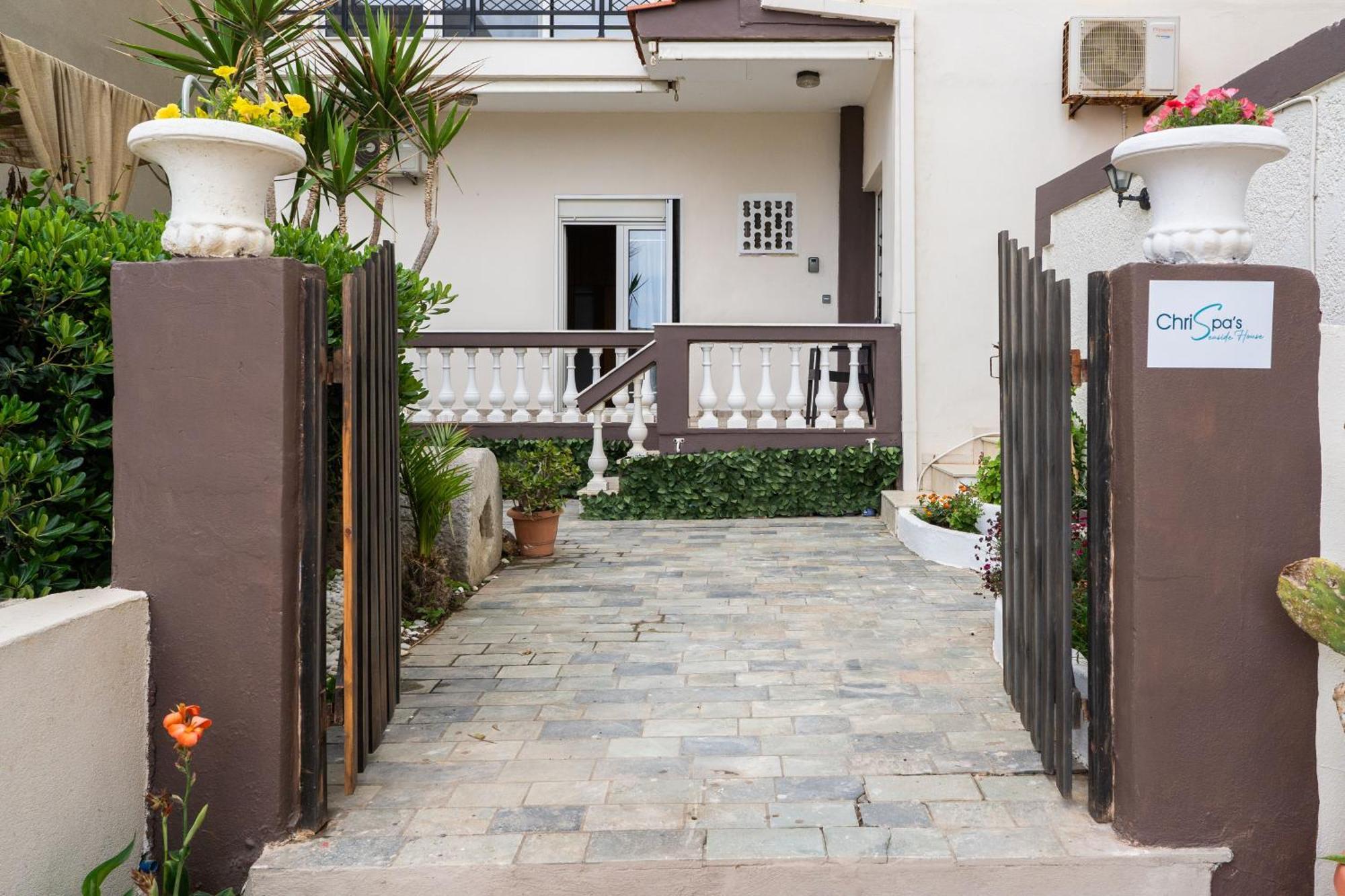Chrispa's Seaside House Apartment *
